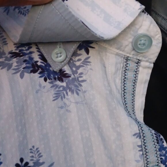 VISCONTI UOMO MEN'S SEERSUCKER BLEND FLORAL ACCENTED LUXURY SHIRT